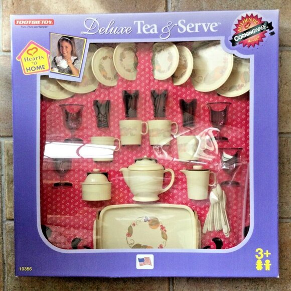 Vintage 1997 CORNINGWARE Heart 'n Home Tootsietoy Deluxe Tea 'n Serve Set - Picture 1 of 5